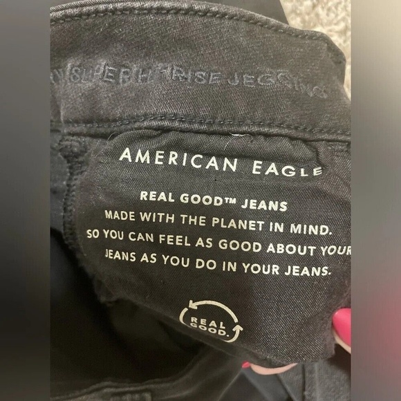 American Eagle Curvy Super Hi-Rise Soft Knit Distressed Jegging- size 23/000 NWT - Picture 2 of 7